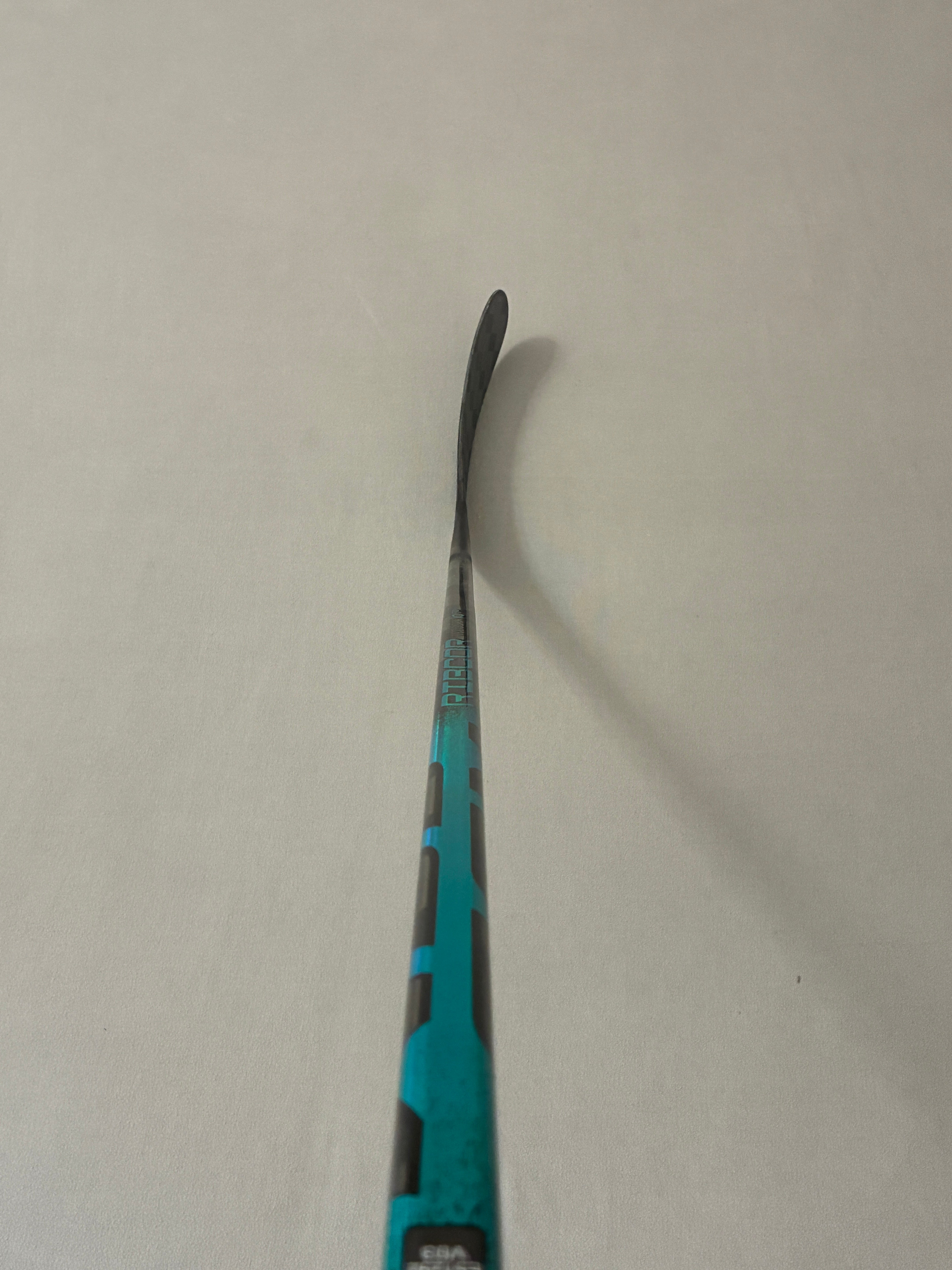 New 75 Flex P90 Senior CCM Ribcor Trigger 10 Pro Left Hand Pro Stock Hockey Stick - Turquoise