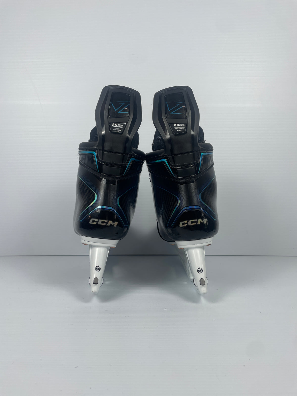 Like New Size 8.5 Regular Senior CCM Vizion Hockey Skates