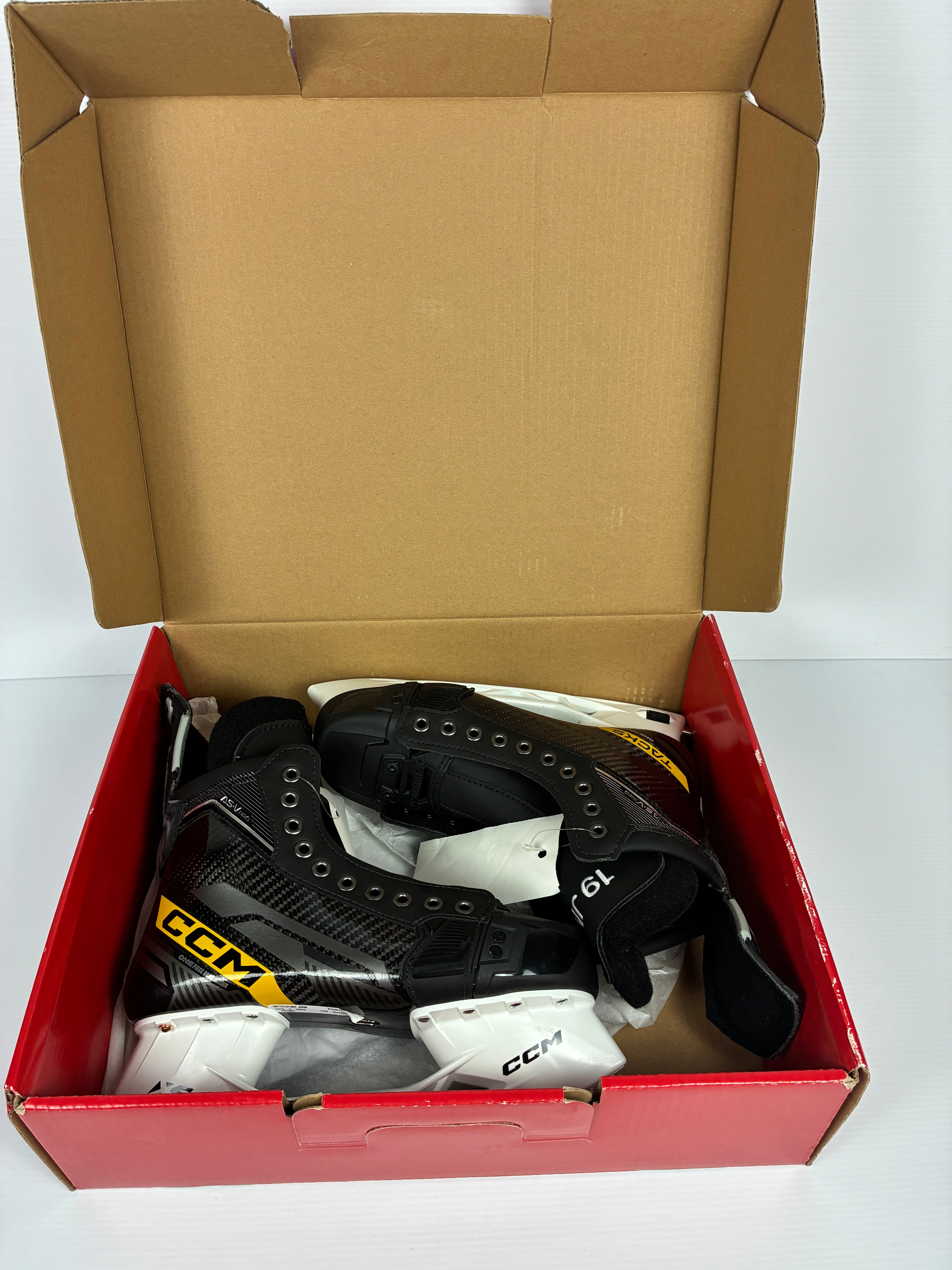 New Size 8 Regular Senior CCM AS-V Pro Pro Stock Hockey Skates - Yellow