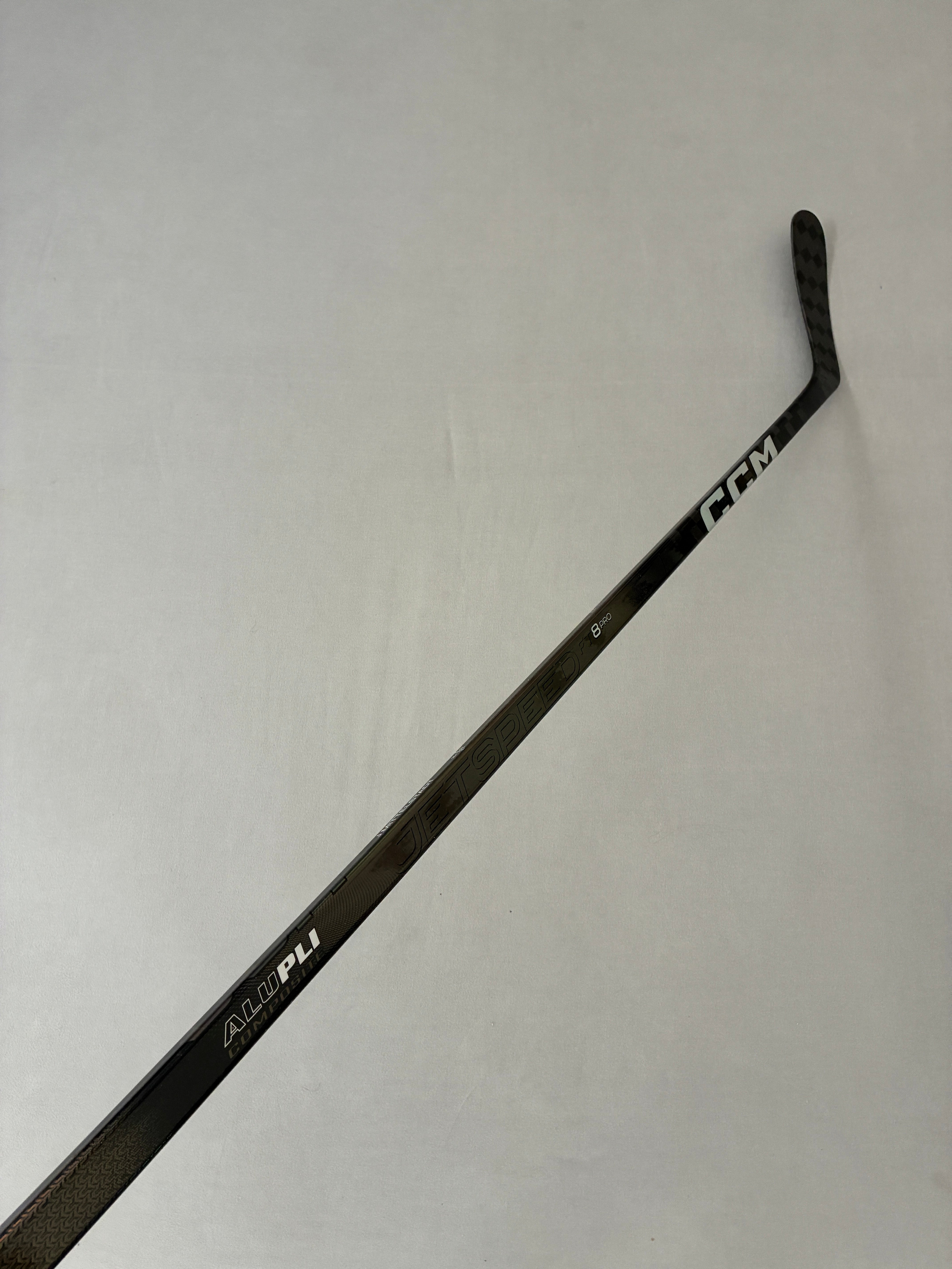 New 80 Flex P29 Senior CCM JetSpeed FT8 Pro Left Hand Pro Stock Hockey Stick - Chrome