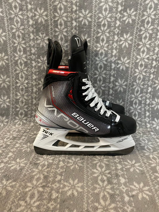 New Senior Bauer Vapor Hyperlite Hockey Skates Narrow Width Pro Stock Size 7