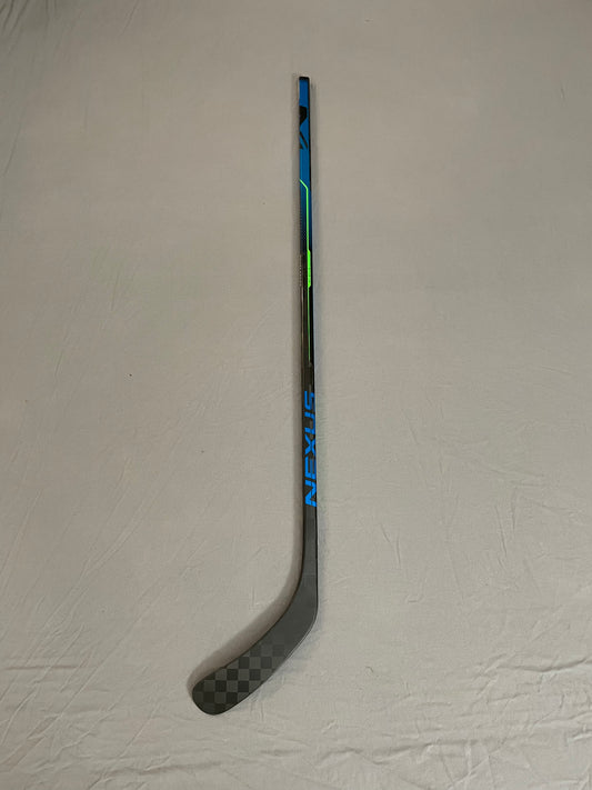 Like New (Demo) Junior Bauer Nexus Geo Hockey Stick