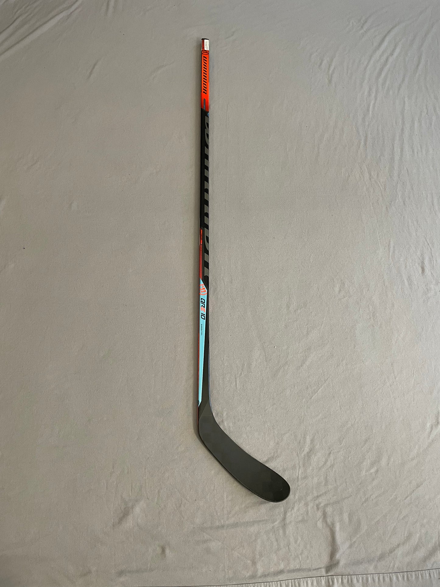 Like New (Demo) Senior/Intermediate Warrior Covert QRE10 Hockey Sticks