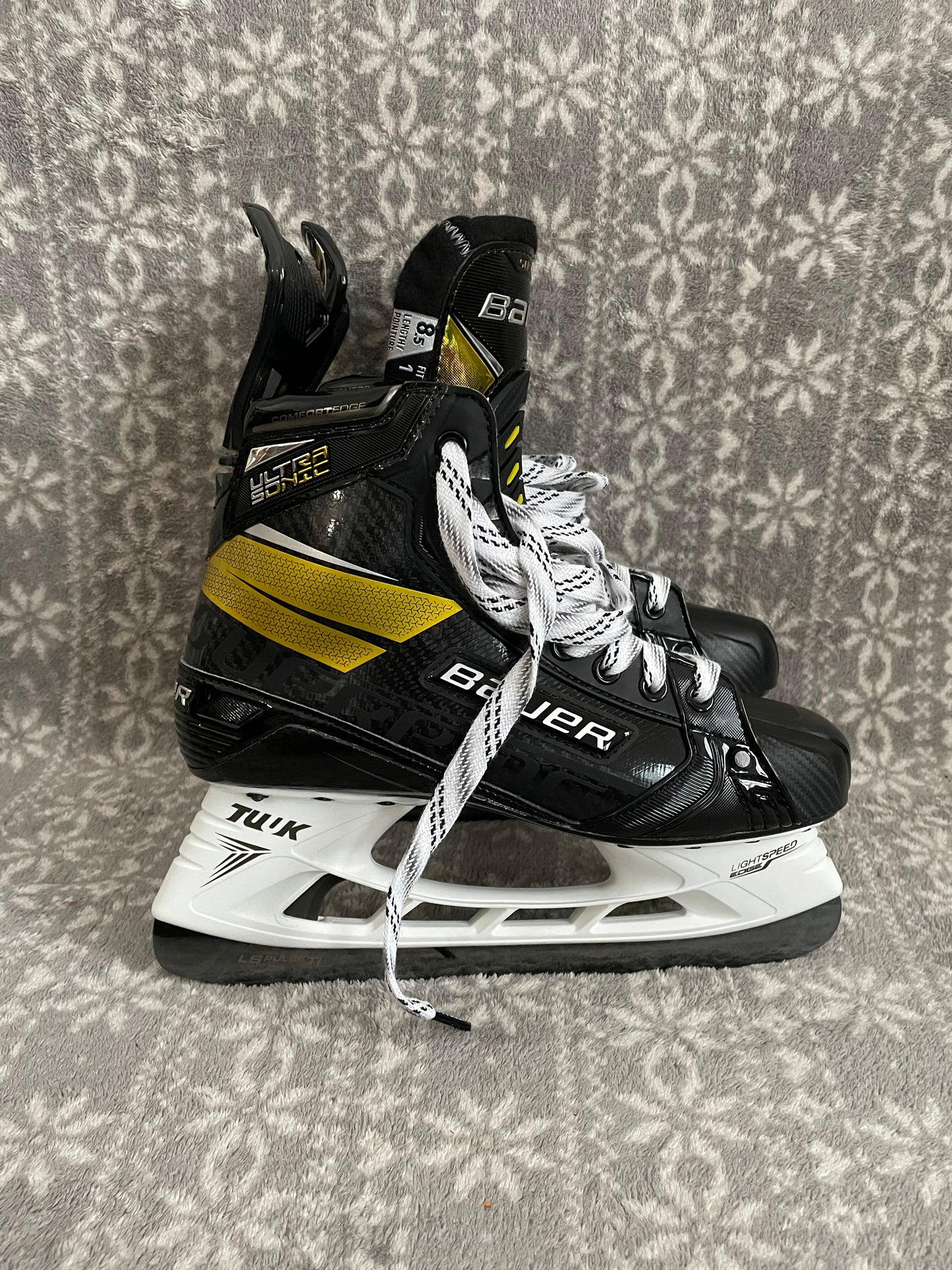 Like New (Fit Stock) Bauer Supreme UltraSonic Hockey Skates *Multiple Sizes*
